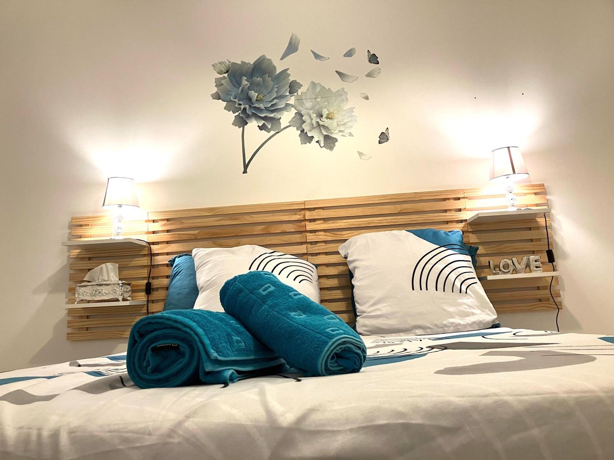 Snowqueen Hotel Apartment Paris-Disney Chelles  Extérieur photo